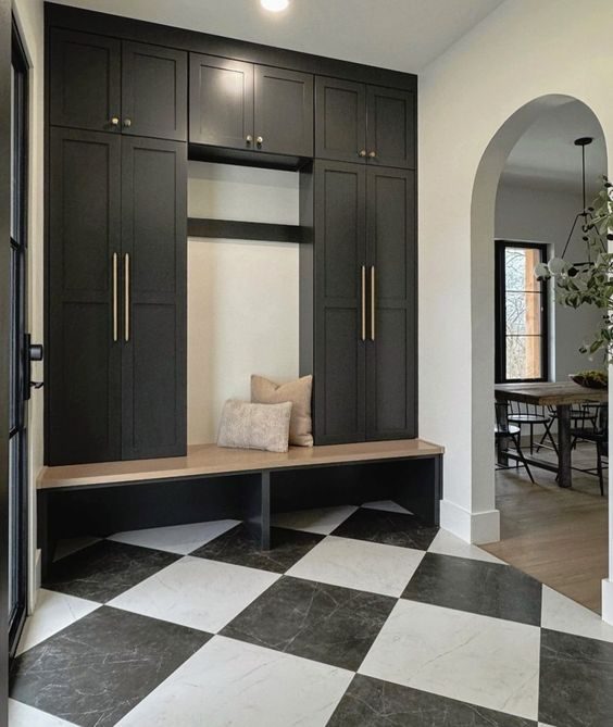 Custom Entryway Cabinet Ideas